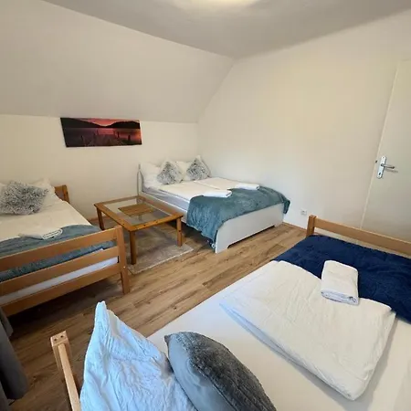 Buddys Nest Apartment